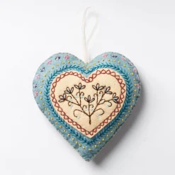 Embroidered Heart Felt Craft Mini Kit