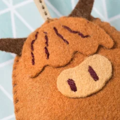 Highland Cow Felt Craft Mini Kit