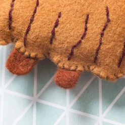 Highland Cow Felt Craft Mini Kit