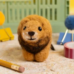 Lion Mini Felting Kit