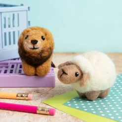 Lion Mini Felting Kit