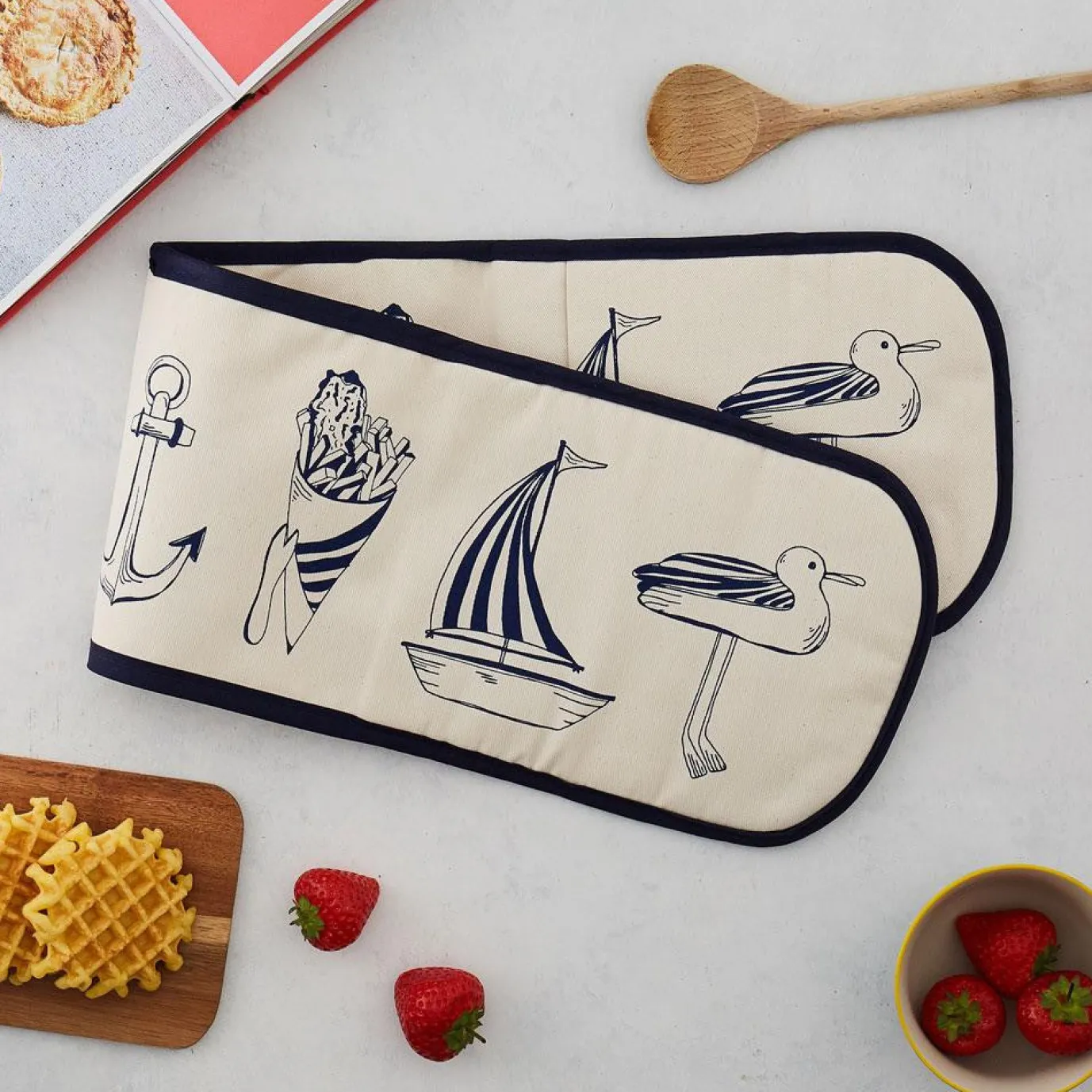 Nautical Beachscape Double Oven Glove