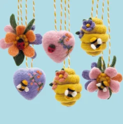 Springtime Needle Felting Kit